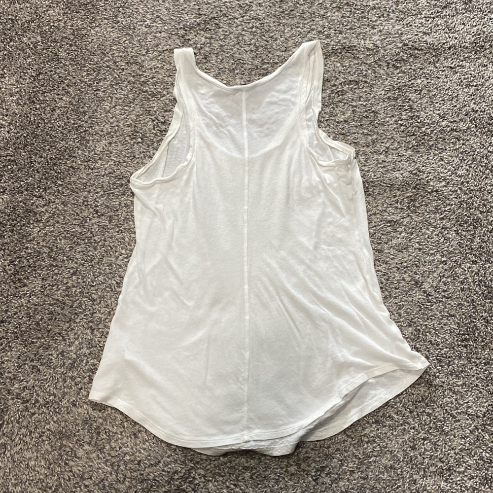 Express Tank with Sequins - Picture 2 of 5